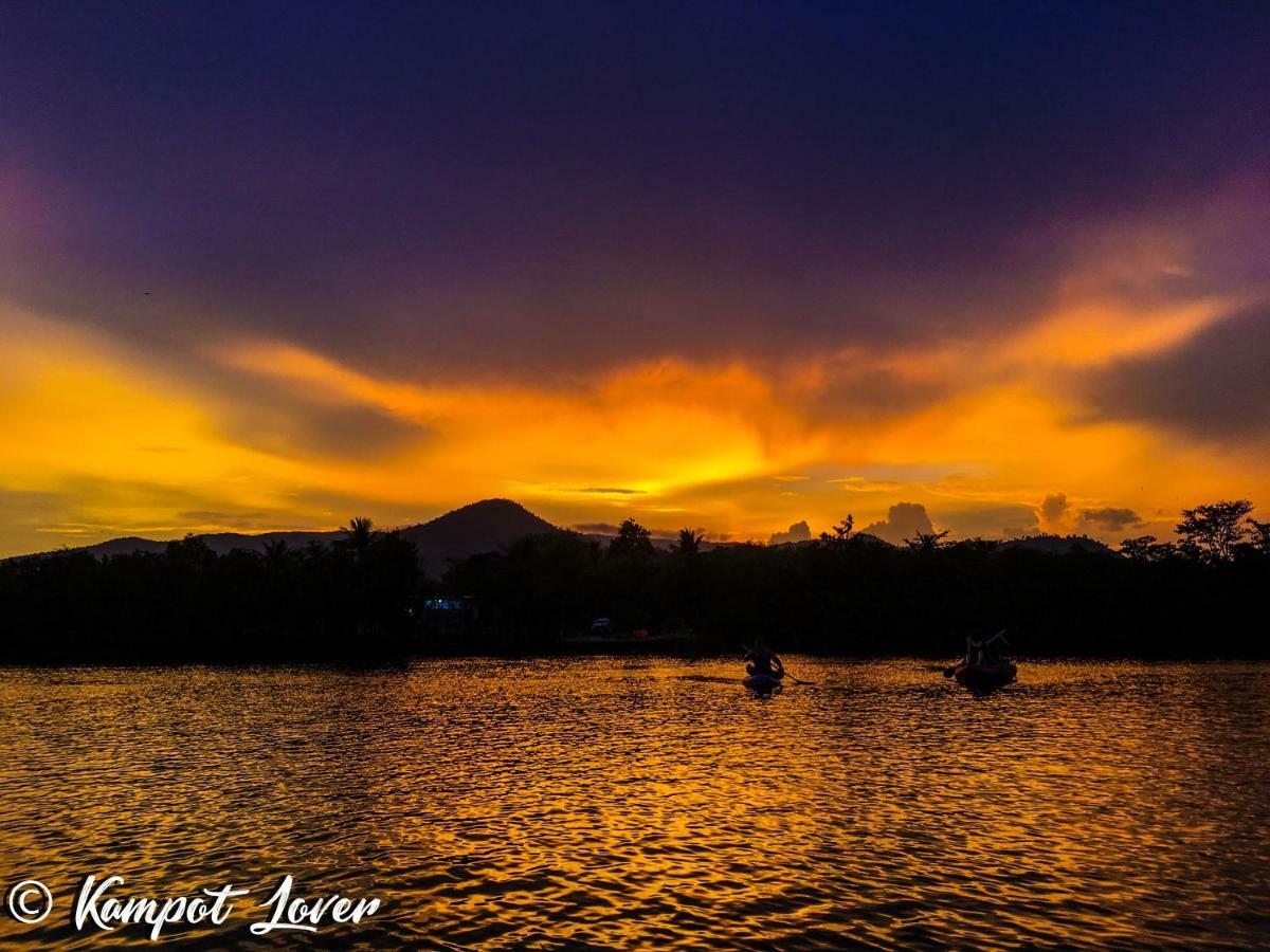 Kampot Riverfront Boutique Exterior foto
